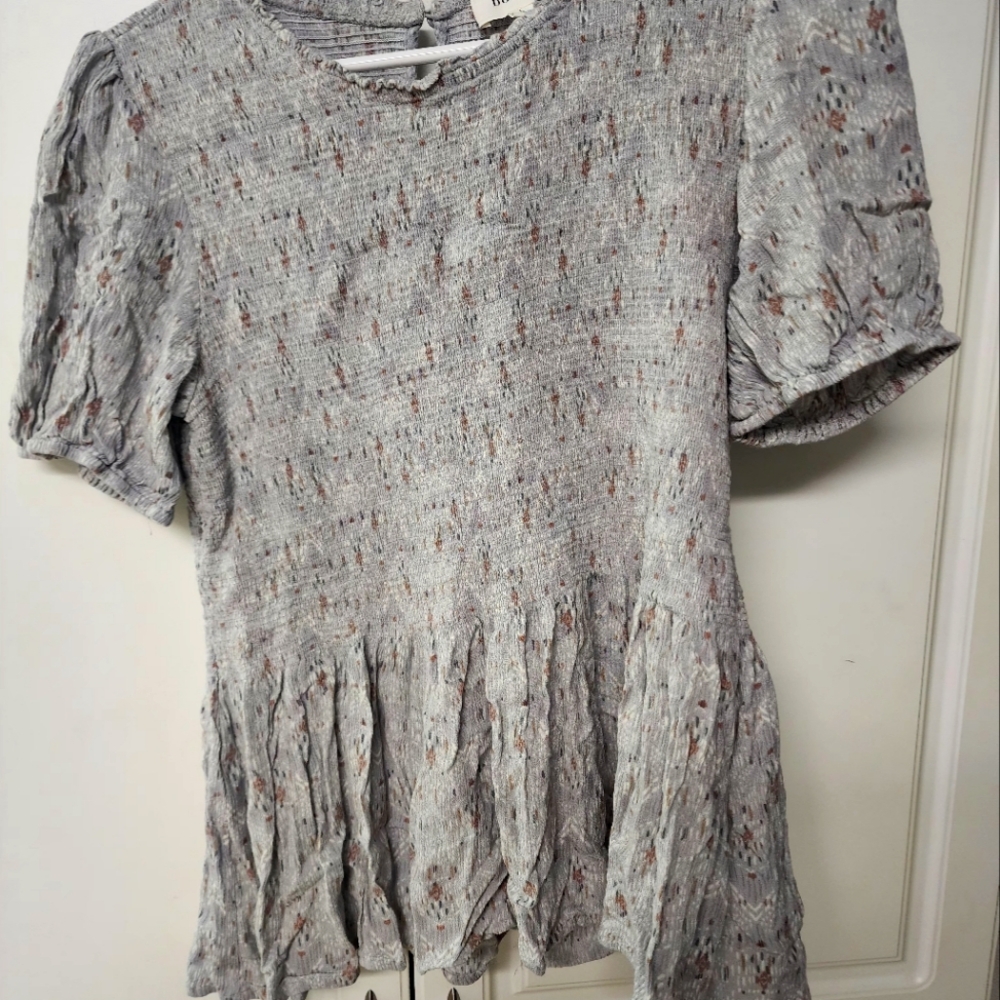 Ruched Bohm short sleeve Bohm top.